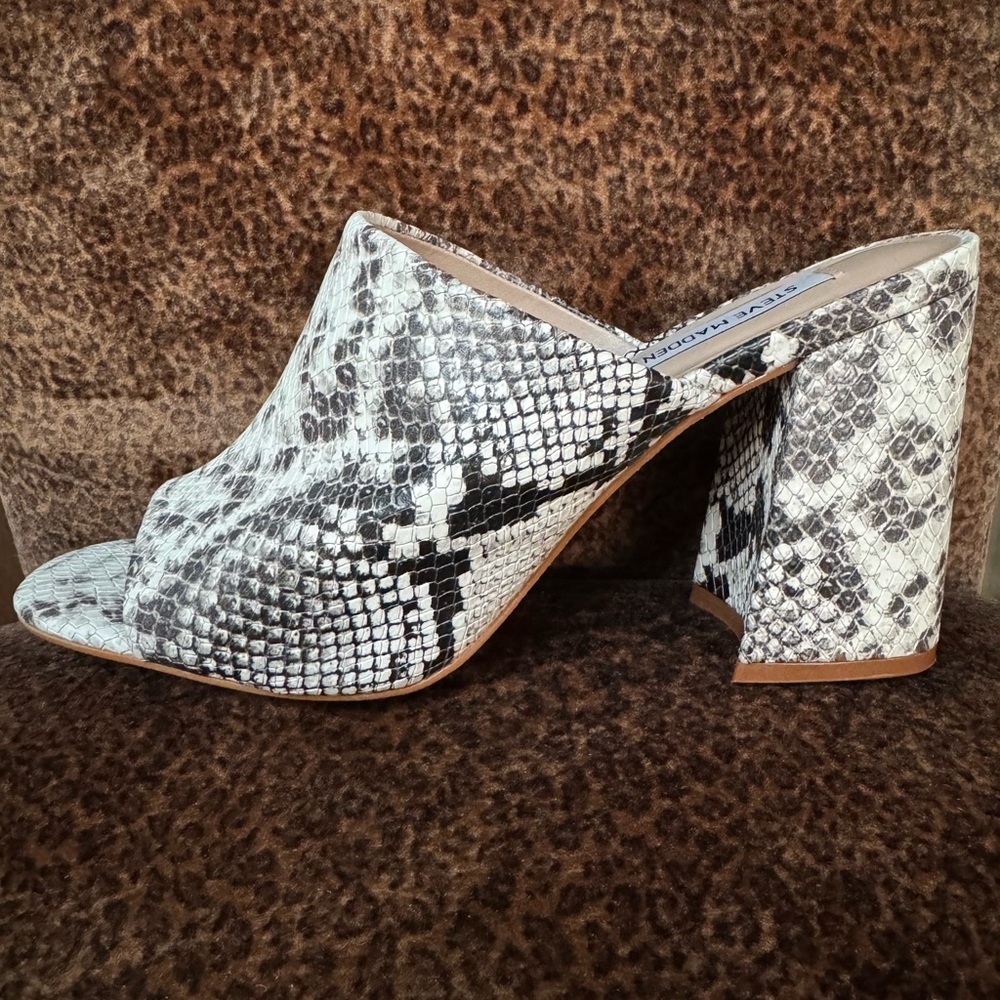 Steve Madden Black and White Snake Print Mules
